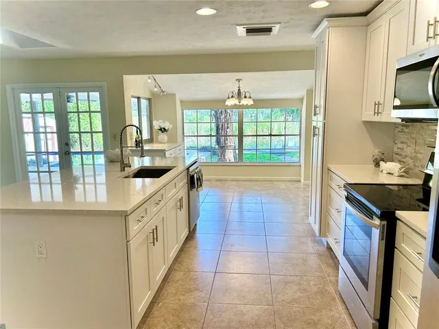 $674,900 | 17017 Paula Lane, Lutz, FL 33558