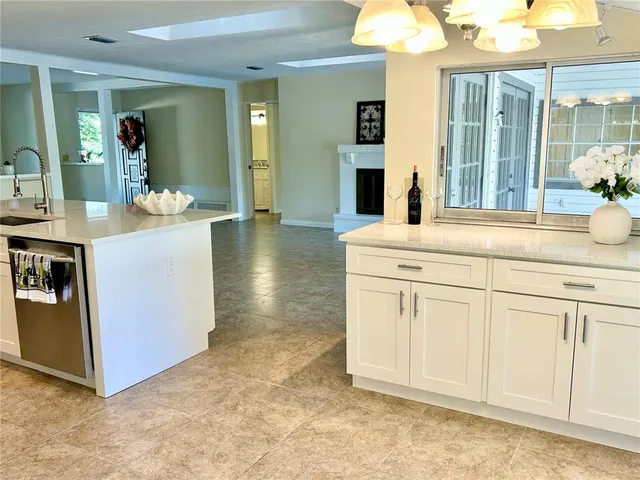 $674,900 | 17017 Paula Lane, Lutz, FL 33558