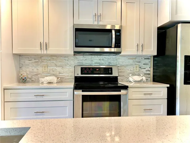 $674,900 | 17017 Paula Lane, Lutz, FL 33558