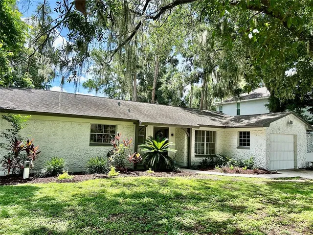 $674,900 | 17017 Paula Lane, Lutz, FL 33558