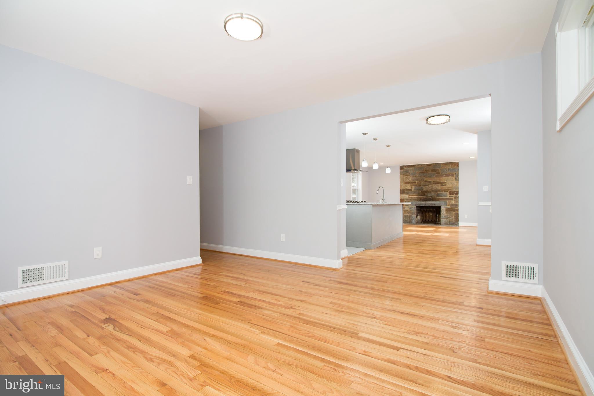 11437 Schuylkill Road Rockville, MD 20852 - Photo 16 of 43 Living Room