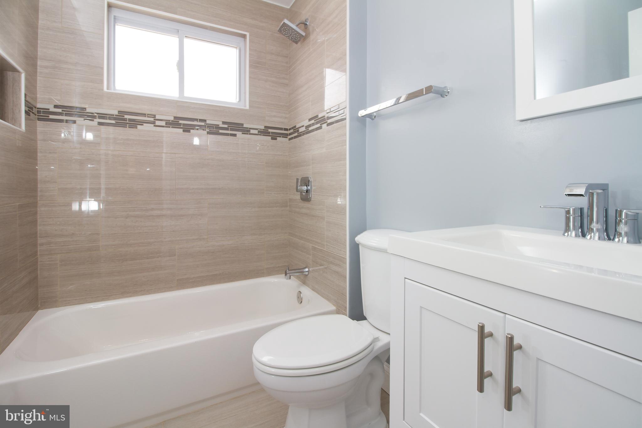 11437 Schuylkill Road Rockville, MD 20852 - Photo 22 of 43 Bath, main floor