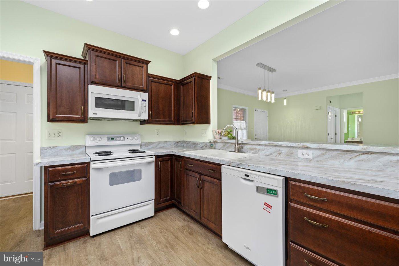 6906 Castleton Drive Fredericksburg, VA 22407 - Photo 13 of 31 Kitchen