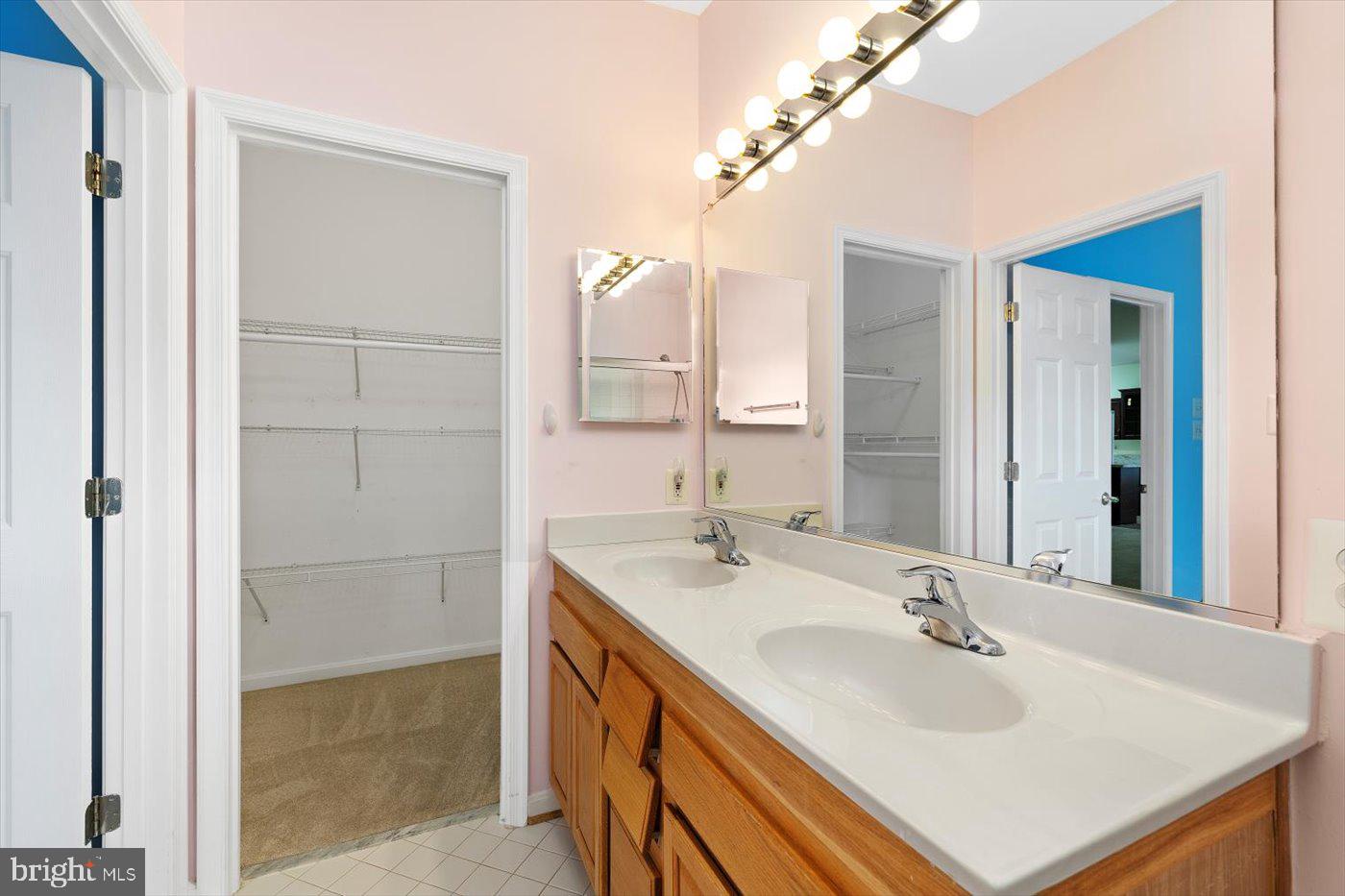 6906 Castleton Drive Fredericksburg, VA 22407 - Photo 21 of 31 Primary Bathroom