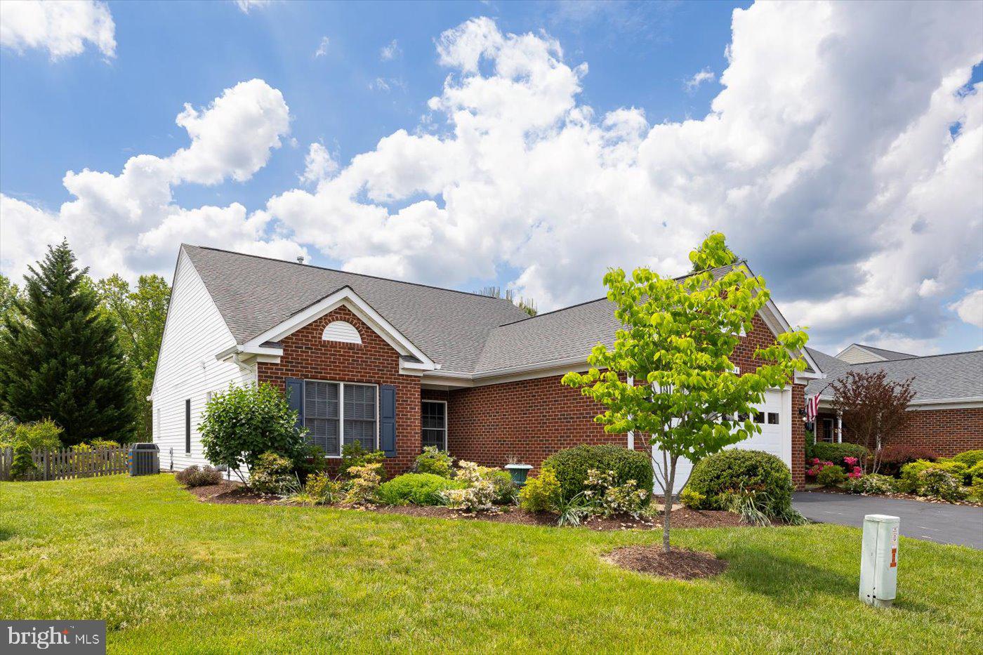 6906 Castleton Drive Fredericksburg, VA 22407 - Photo 3 of 31