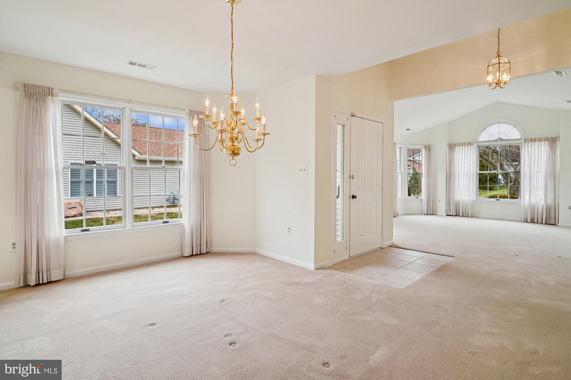 524 Coover Road Annapolis, MD 21401 - Photo 12 of 67 a view of an empty room with a window