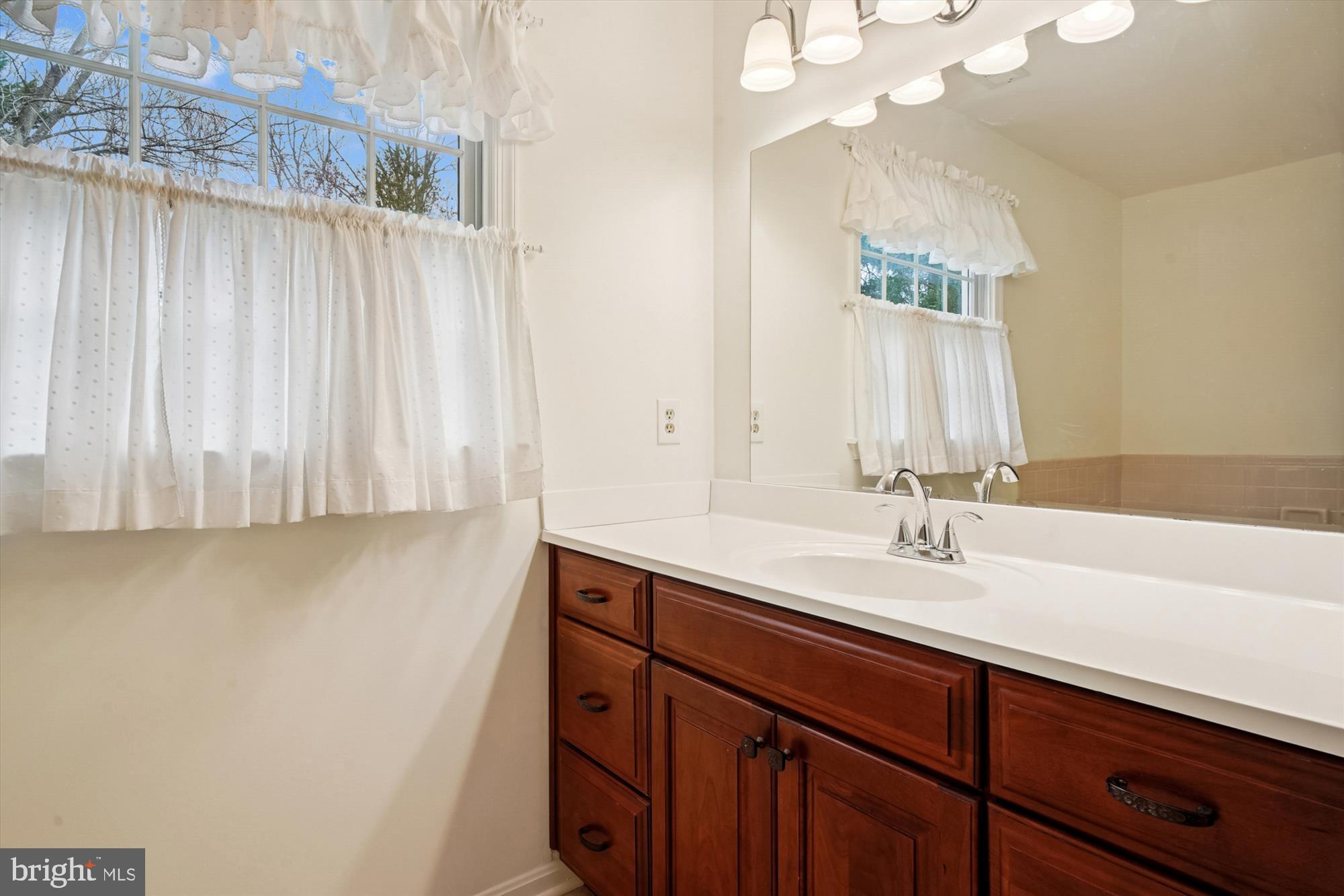 524 Coover Road Annapolis, MD 21401 - Photo 35 of 67 Vanity
