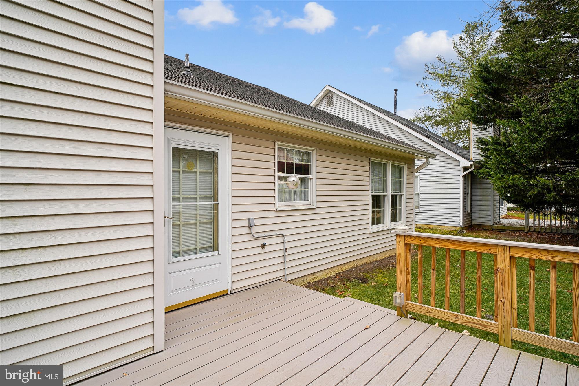524 Coover Road Annapolis, MD 21401 - Photo 7 of 67 a view of a house with a deck