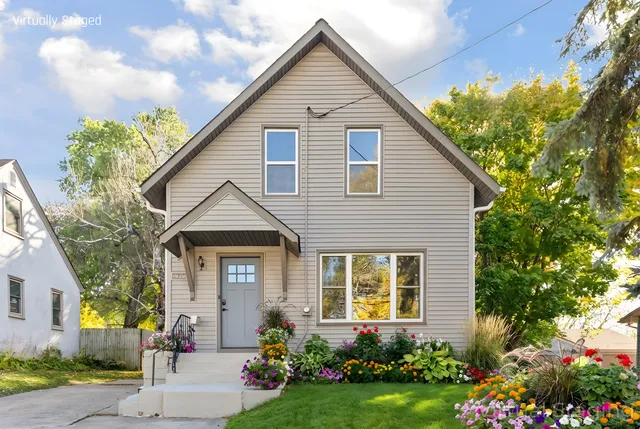 $299,500 | 954 43rd Avenue Northeast, Minneapolis, MN 55421