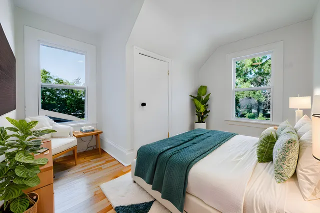 $299,500 | 954 43rd Avenue Northeast, Columbia Heights, MN 55421