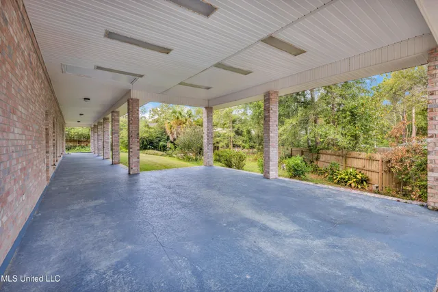 $430,000 | 79293 Diamondhead Drive East, Diamondhead, MS 39525