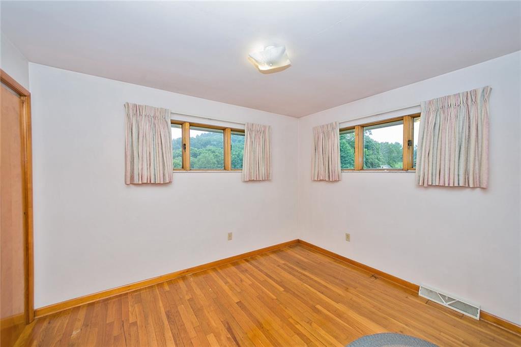 3933 Pittsburgh Road Perryopolis, PA 15473 - Photo 11 of 20