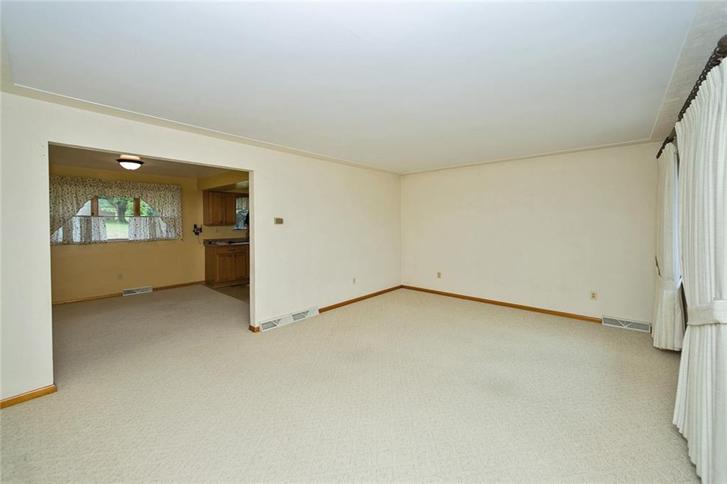 3933 Pittsburgh Road Perryopolis, PA 15473 - Photo 4 of 20