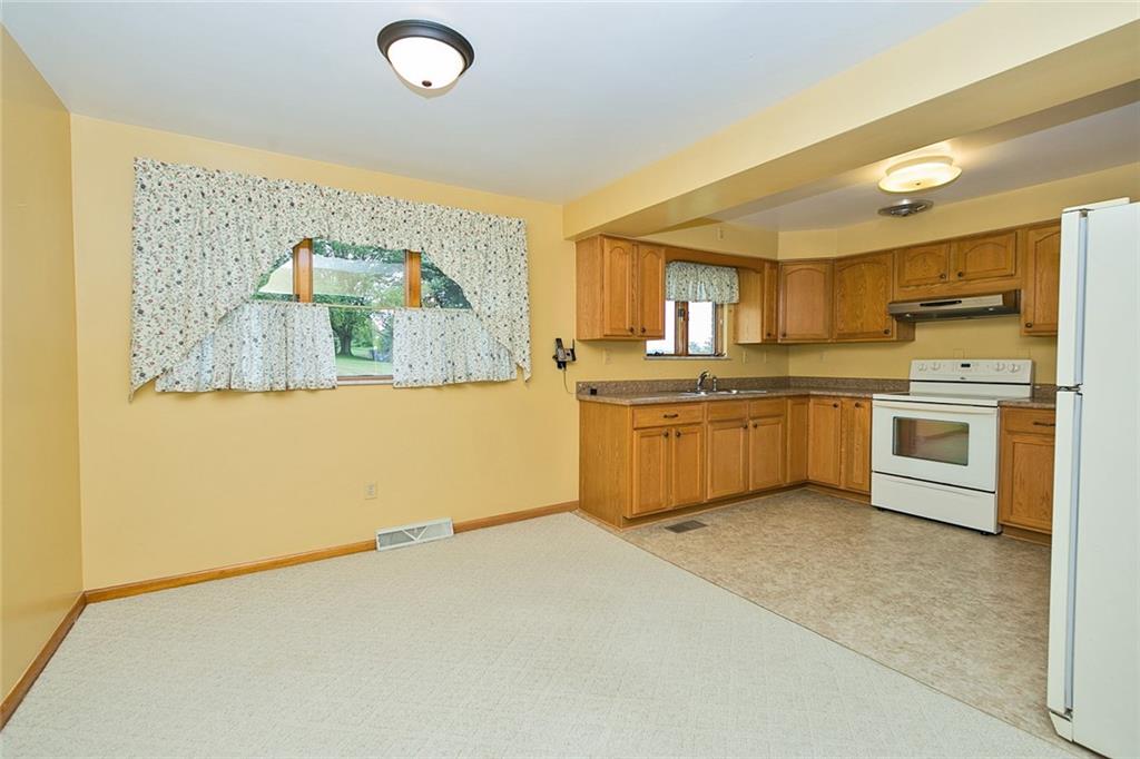 3933 Pittsburgh Road Perryopolis, PA 15473 - Photo 5 of 20