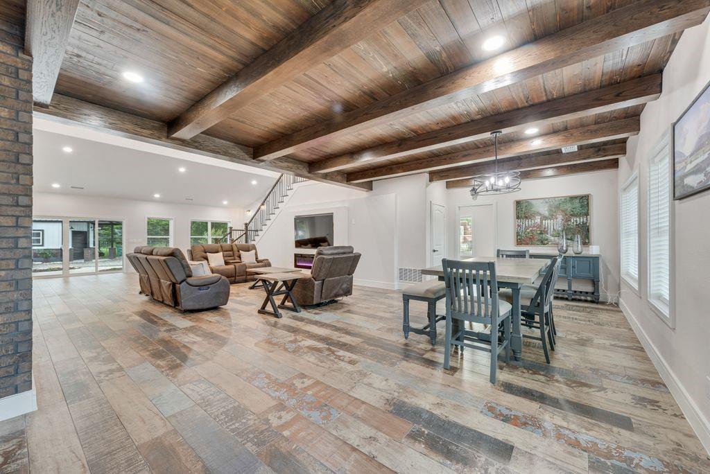 11167 Plainview Road Krum, TX 76249 - Photo 9 of 40