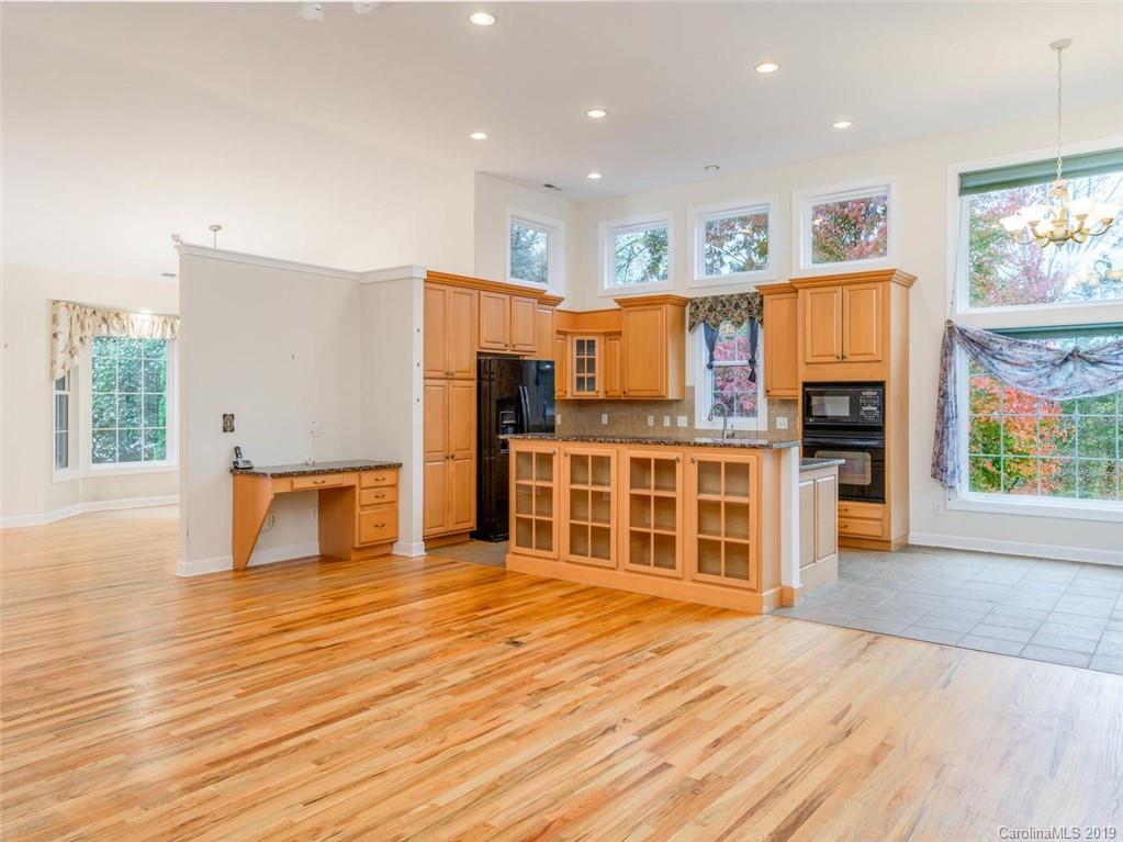 37 Rabbit Ridge Drive Weaverville, NC 28787 - Photo 11 of 46 Gallery Image 11