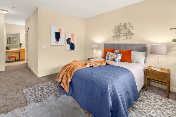 $700,000 | 17432 Bothell Way Northeast, Unit B108, Bothell, WA 98011
