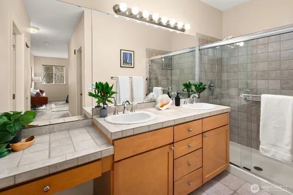 $700,000 | 17432 Bothell Way Northeast, Unit B108, Bothell, WA 98011