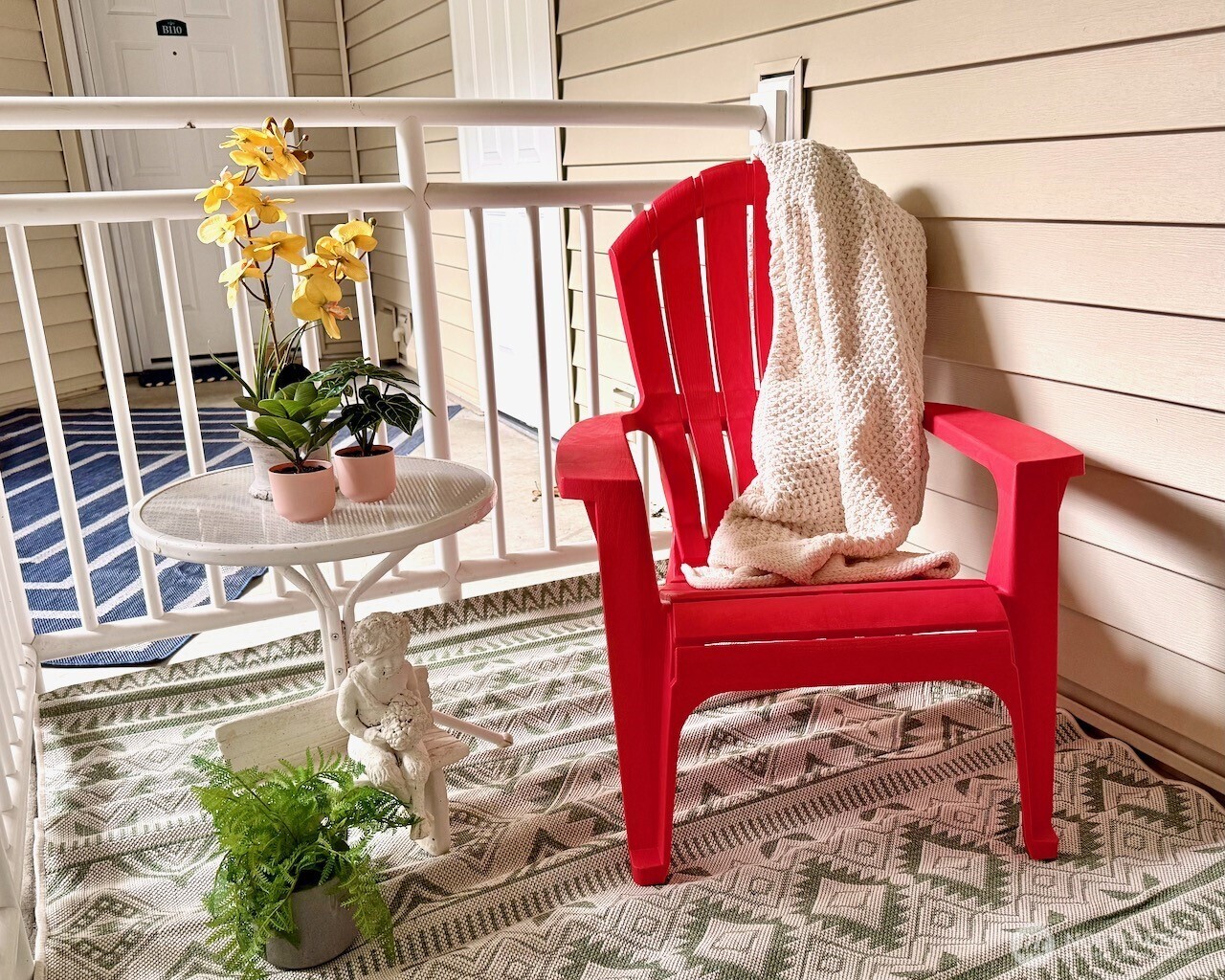 17432 Bothell Way Northeast, Unit B108 Bothell, WA 98011 - Photo 38 of 40 a view of a chairs and table in the patio
