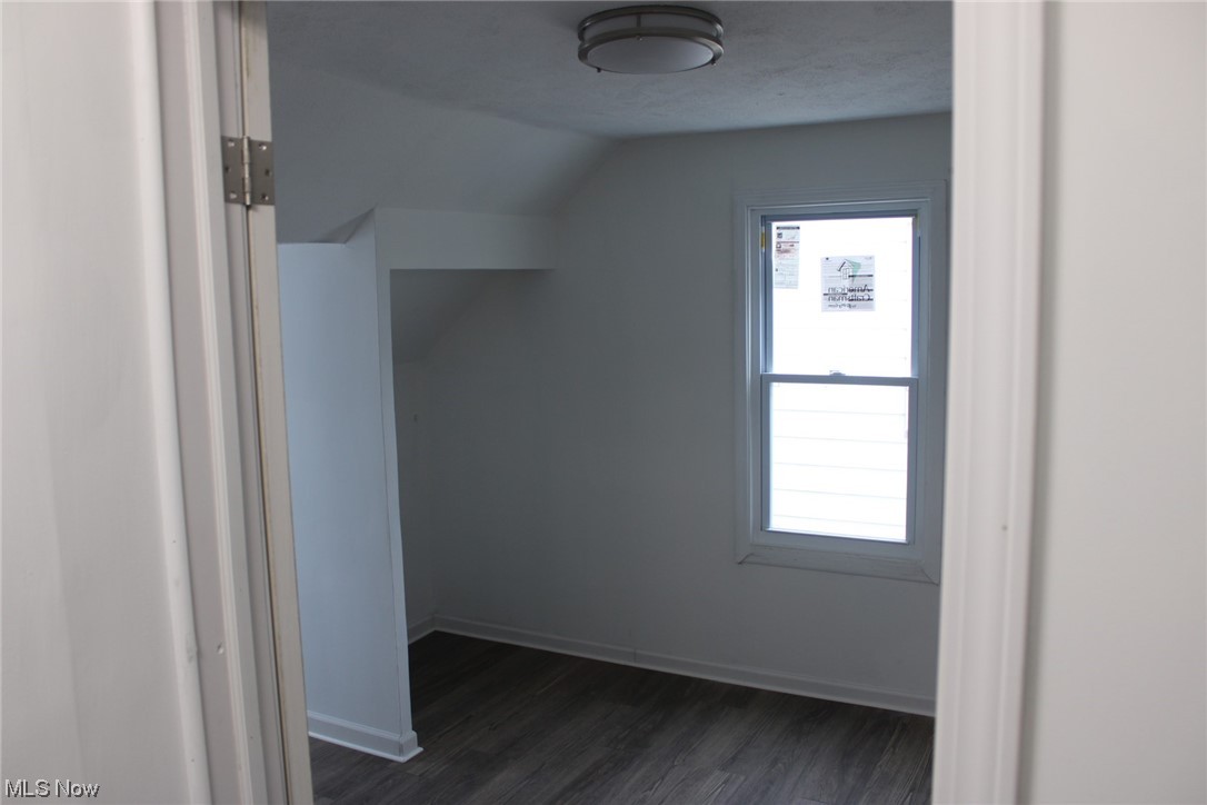 18500 Homeway Road Cleveland, OH 44135 - Photo 22 of 31