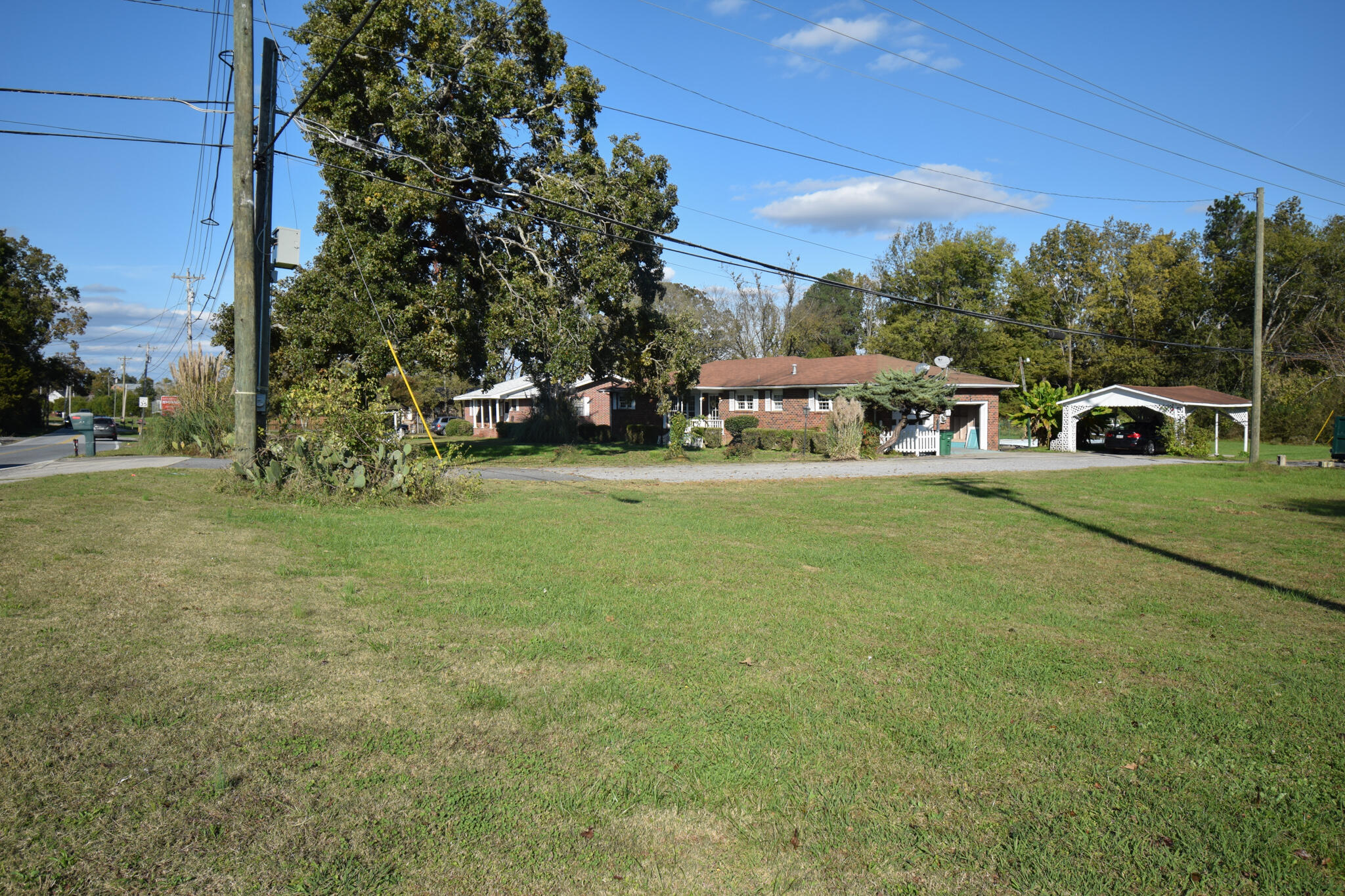70 South Mack Smith Road Rossville, GA 30741 - Photo 4 of 55 DSC_0750 (1)