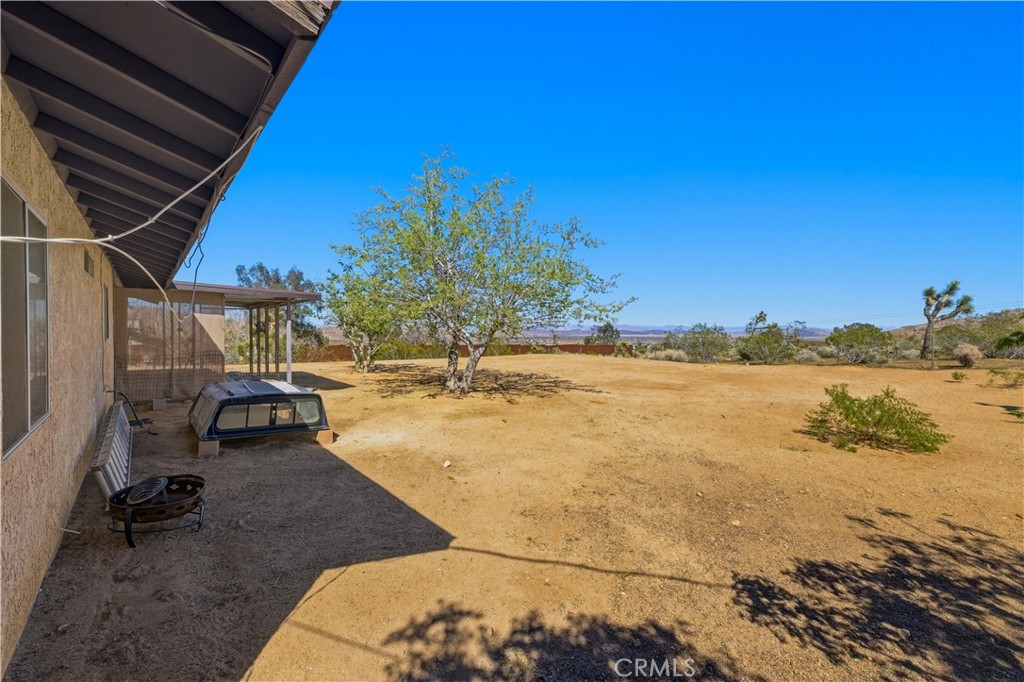 7273 Sunny Vista Road Joshua Tree, CA 92252 - Photo 23 of 37