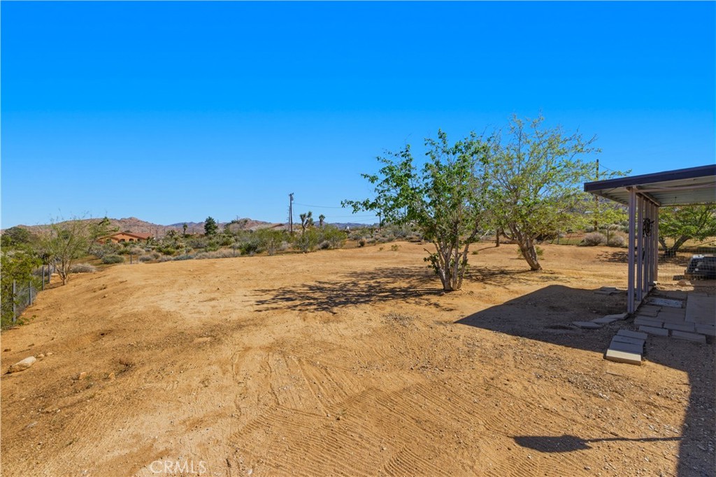 7273 Sunny Vista Road Joshua Tree, CA 92252 - Photo 26 of 37