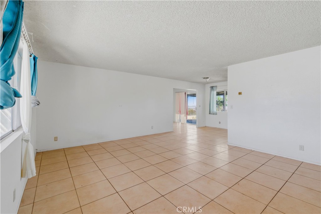 7273 Sunny Vista Road Joshua Tree, CA 92252 - Photo 4 of 37