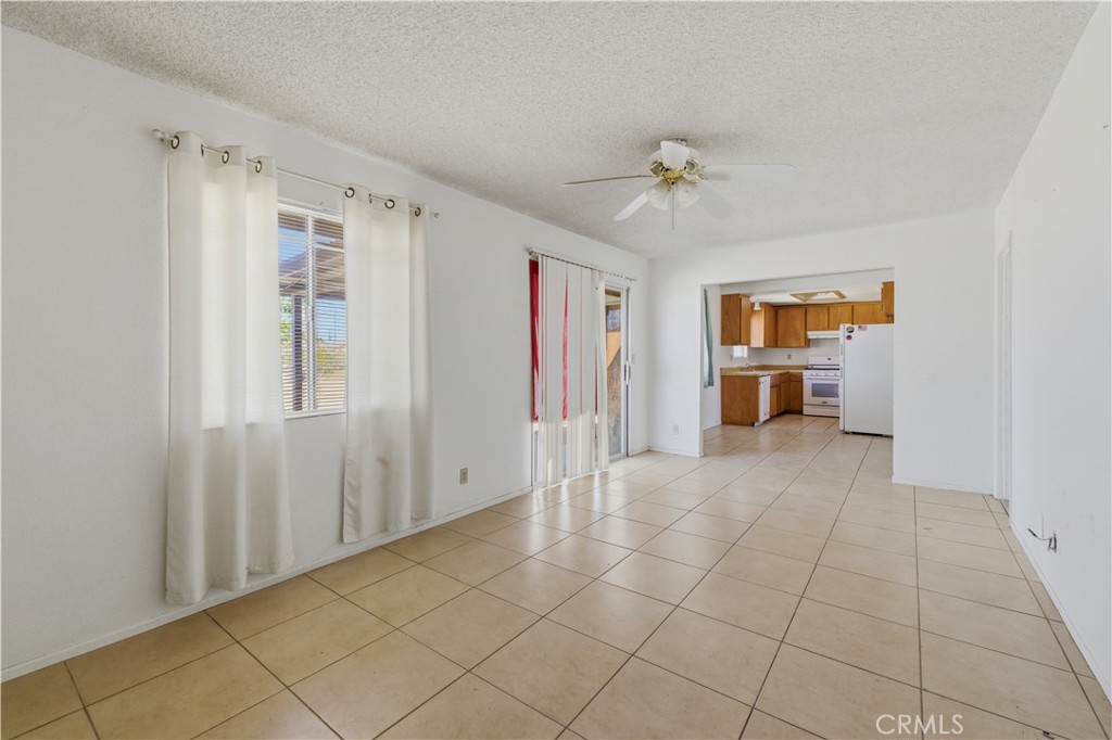 7273 Sunny Vista Road Joshua Tree, CA 92252 - Photo 9 of 37