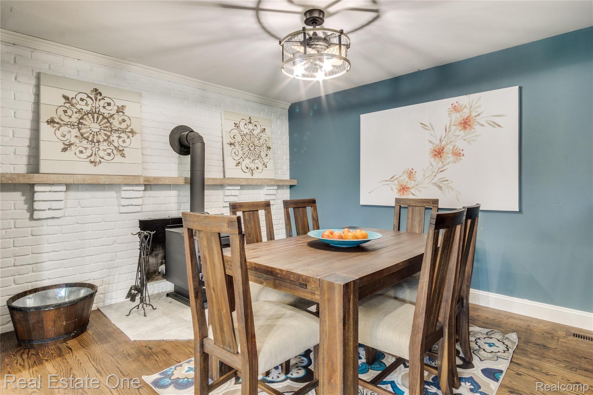 6770 Walters Road Clarkston, MI 48346 - Photo 23 of 61 Interiors (20 of 52).jpg