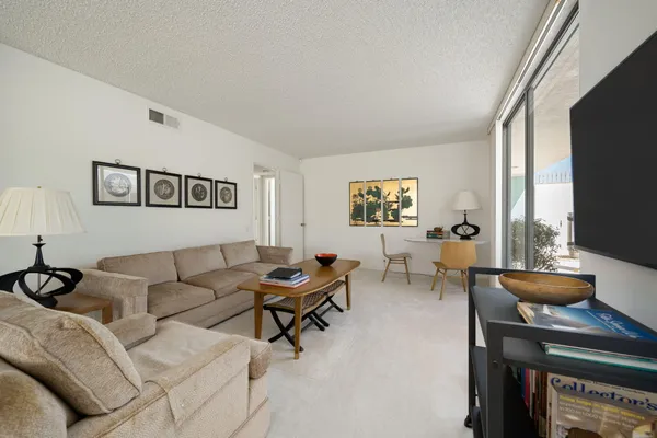 $9,500 | 157 Desert Lakes Drive, Palm Springs, CA 92264