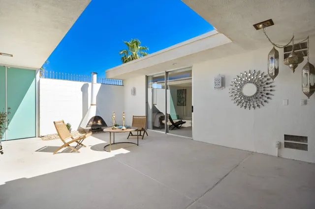 $9,500 | 157 Desert Lakes Drive, Palm Springs, CA 92264
