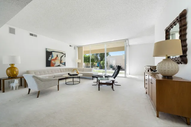 $9,500 | 157 Desert Lakes Drive, Palm Springs, CA 92264