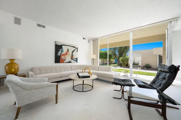 $9,500 | 157 Desert Lakes Drive, Palm Springs, CA 92264