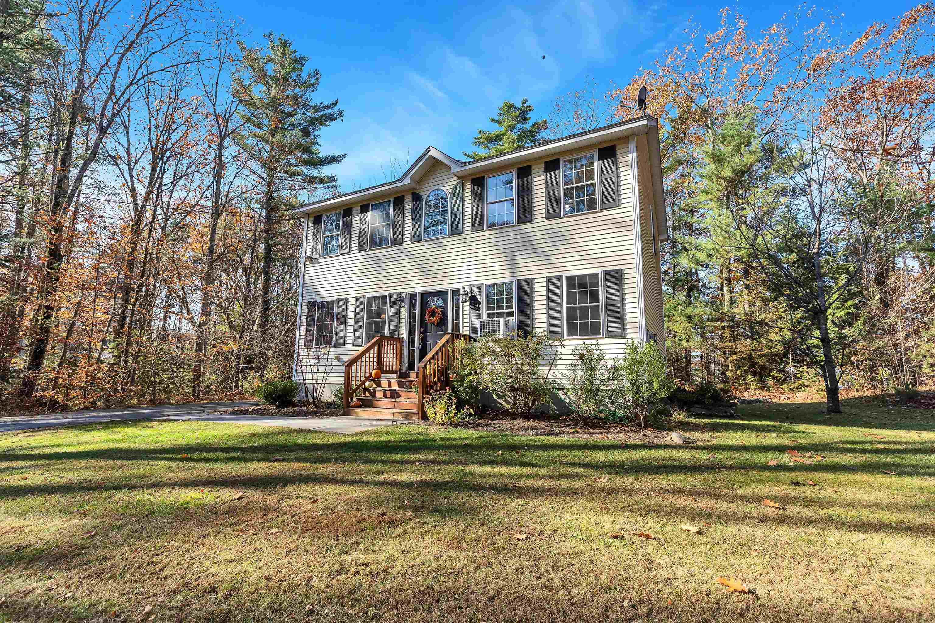 125 Onset Road Bennington, NH 03442 - Photo 2 of 28