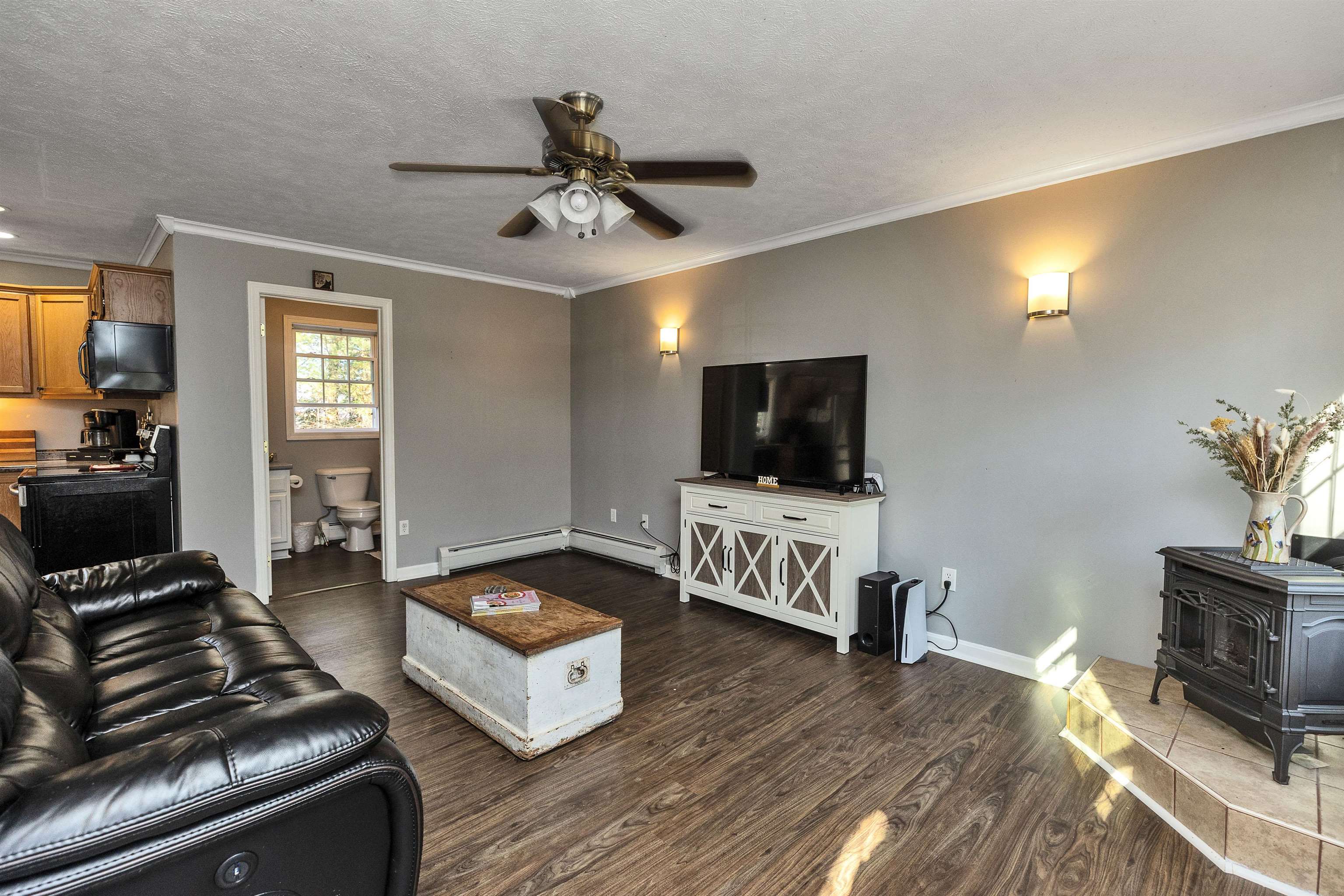 125 Onset Road Bennington, NH 03442 - Photo 7 of 28
