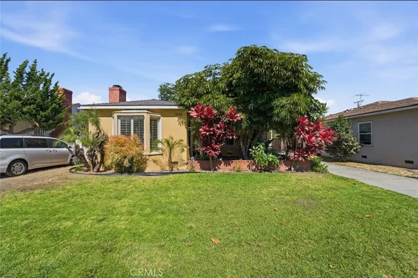 $980,000 | 2840 Magnolia Avenue, Long Beach, CA 90806
