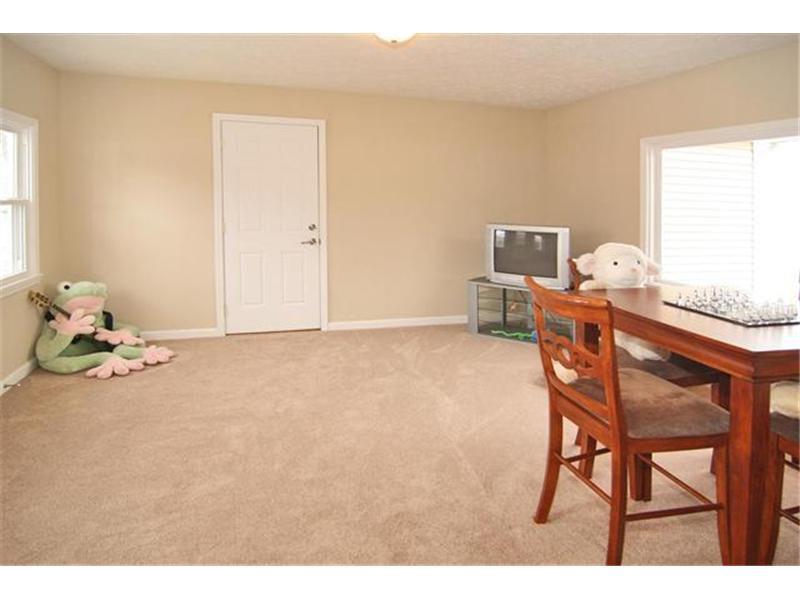 9420 Thompson Road Indianapolis, IN 46239 - Photo 12 of 24 Gallery Image 12