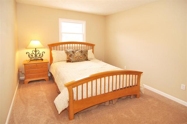 9420 Thompson Road Indianapolis, IN 46239 - Photo 14 of 24 Gallery Image 14