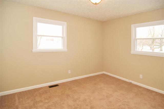 9420 Thompson Road Indianapolis, IN 46239 - Photo 16 of 24 Gallery Image 16