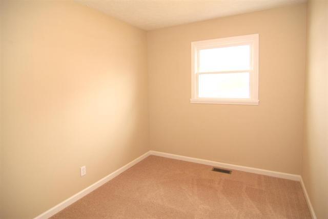 9420 Thompson Road Indianapolis, IN 46239 - Photo 17 of 24 Gallery Image 17