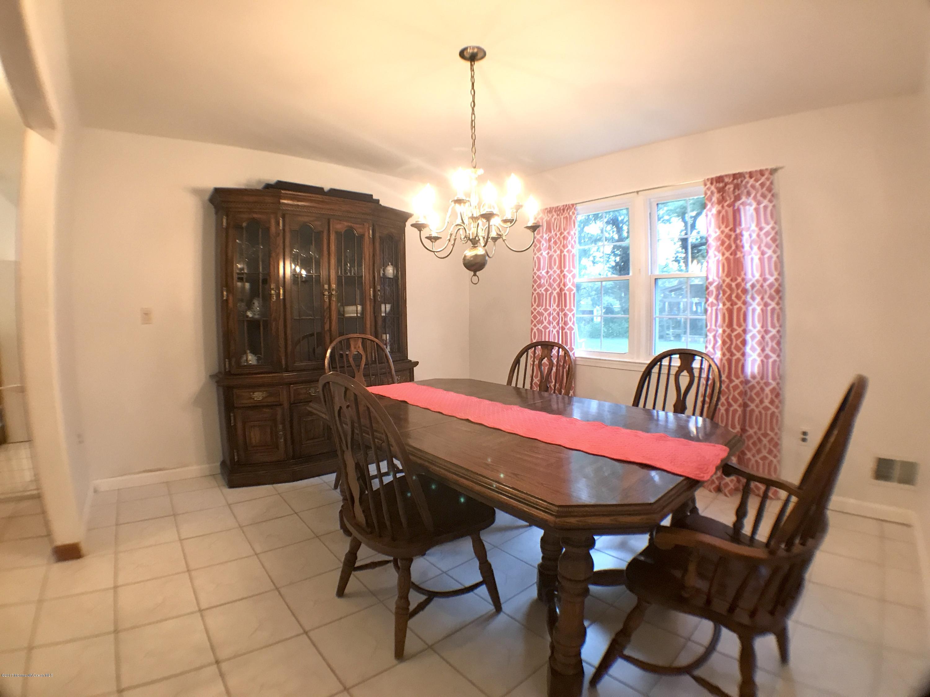 782 Adelphia Road Freehold, NJ 07728 - Photo 8 of 20 Formal Dining