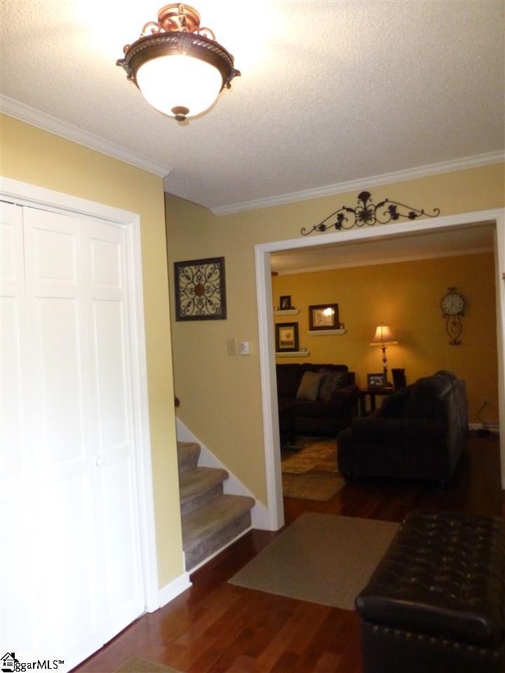 301 Foxhound Road Simpsonville, SC 29680 - Photo 8 of 28 Gallery Image 8