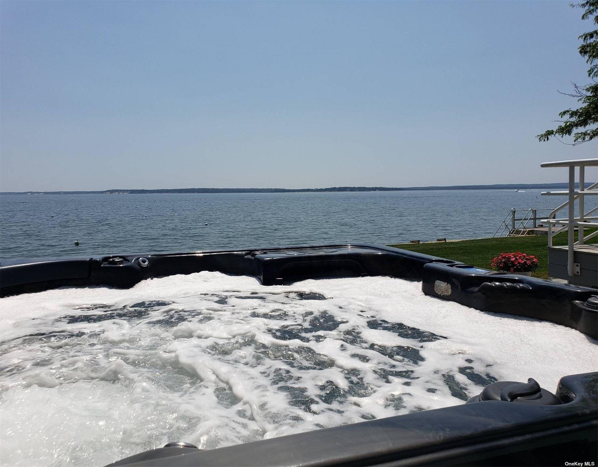 11 Beach Road Riverhead, NY 11947 - Photo 5 of 34