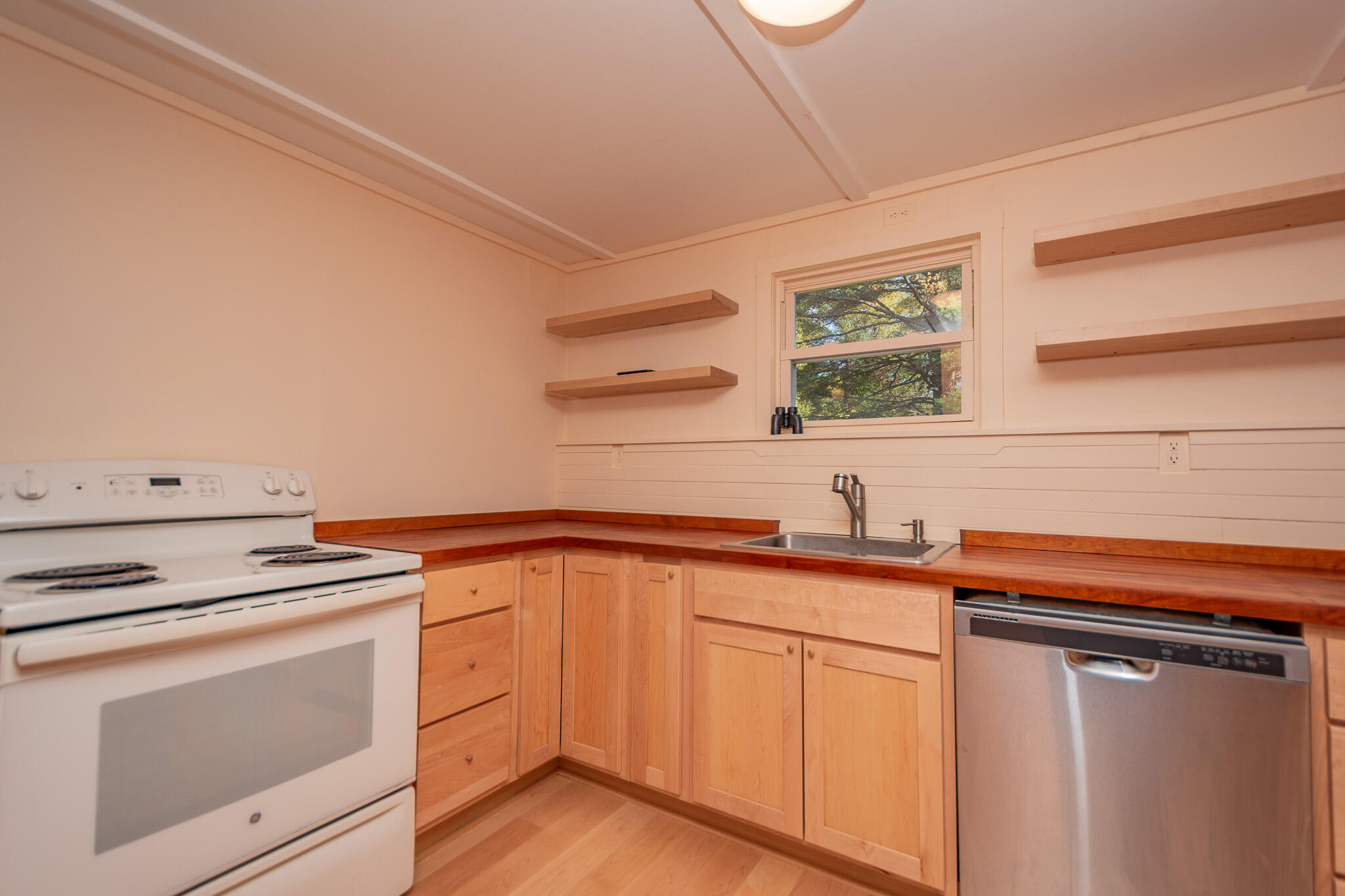 4551 Bennoch Road Alton, ME 04468 - Photo 15 of 71 DSC_0361