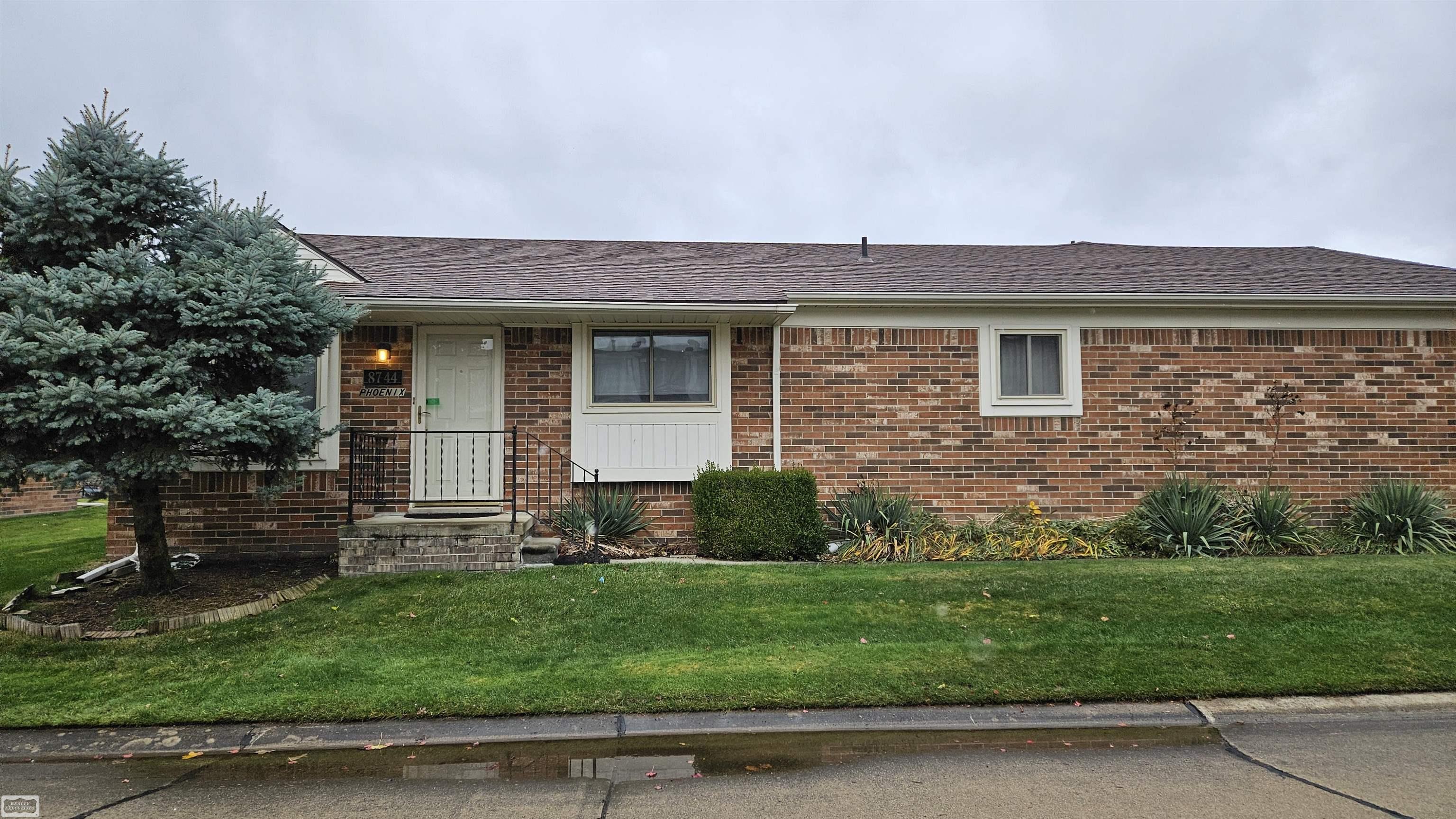 8744 Phoenix Court Warren, MI 48093 - Photo 3 of 21