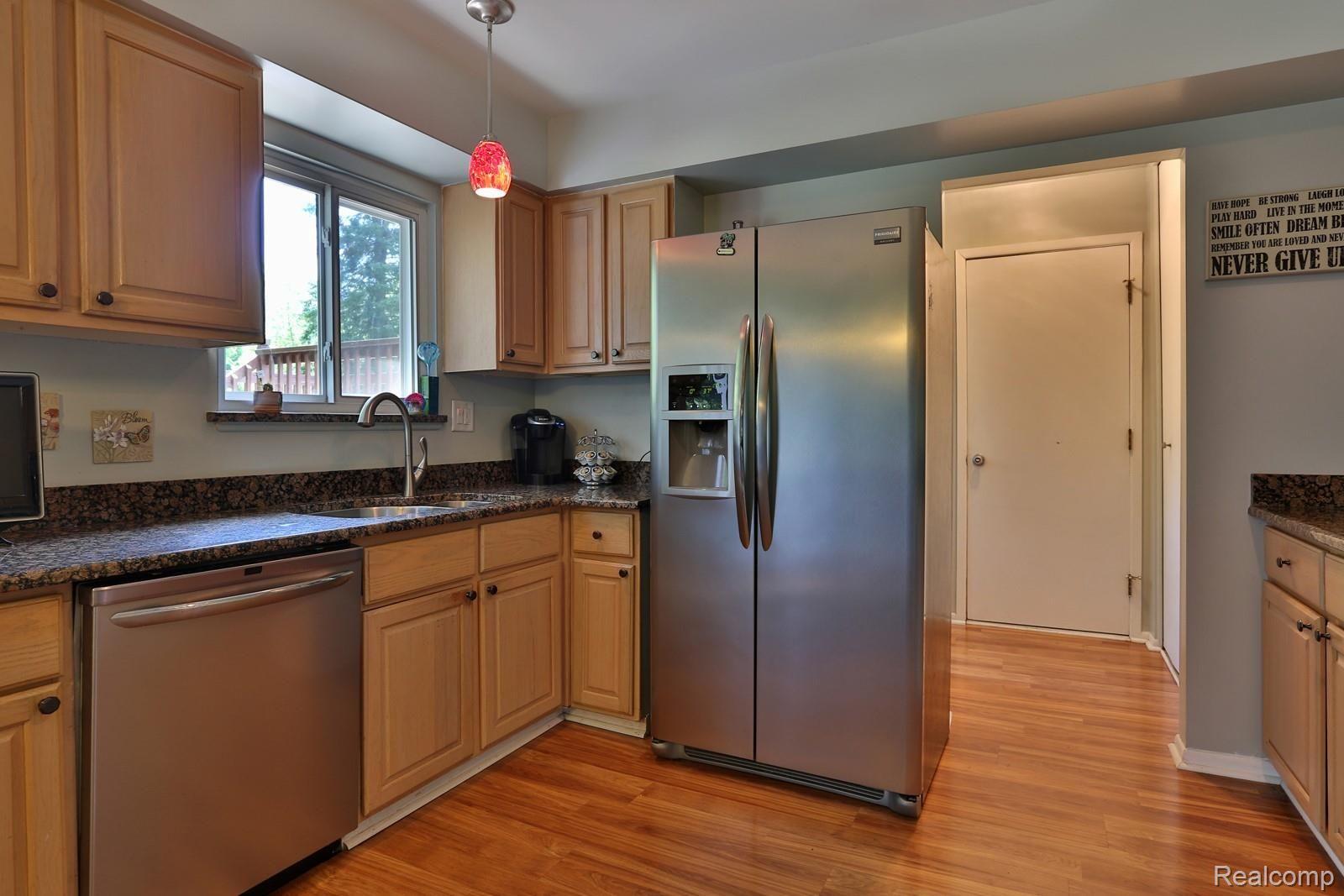 14243 Haggerty Road Belleville, MI 48111 - Photo 8 of 23 2B8A4387.jpg