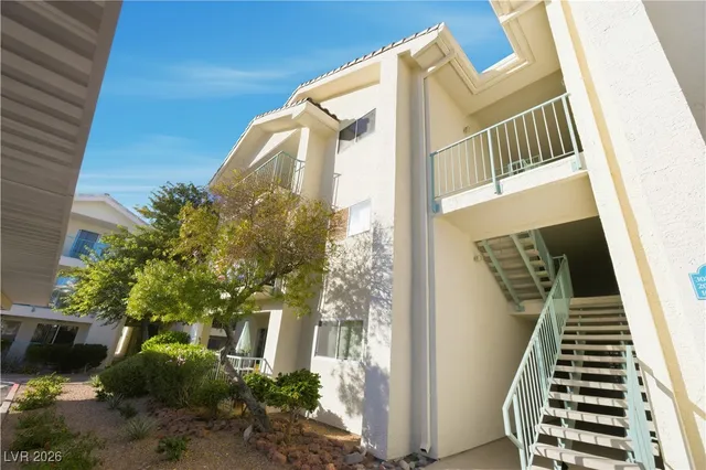 $155,000 | 3550 Bay Sands Drive, Unit 3033, Laughlin, NV 89029
