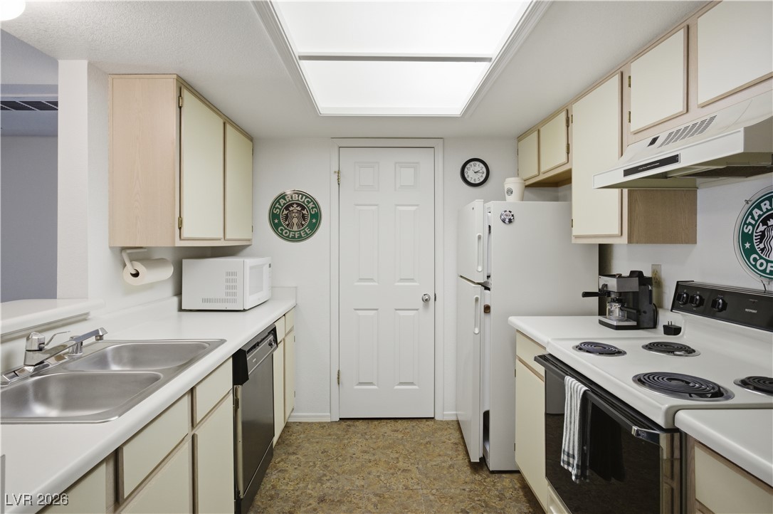 3550 Bay Sands Drive, Unit 3033 Laughlin, NV 89029 - Photo 6 of 23