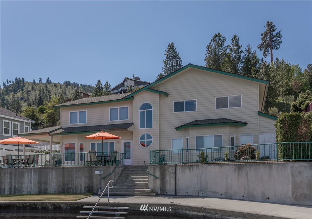 4176 South Lakeshore Road Chelan, WA 98816 - Photo 22 of 25 Gallery Image 22